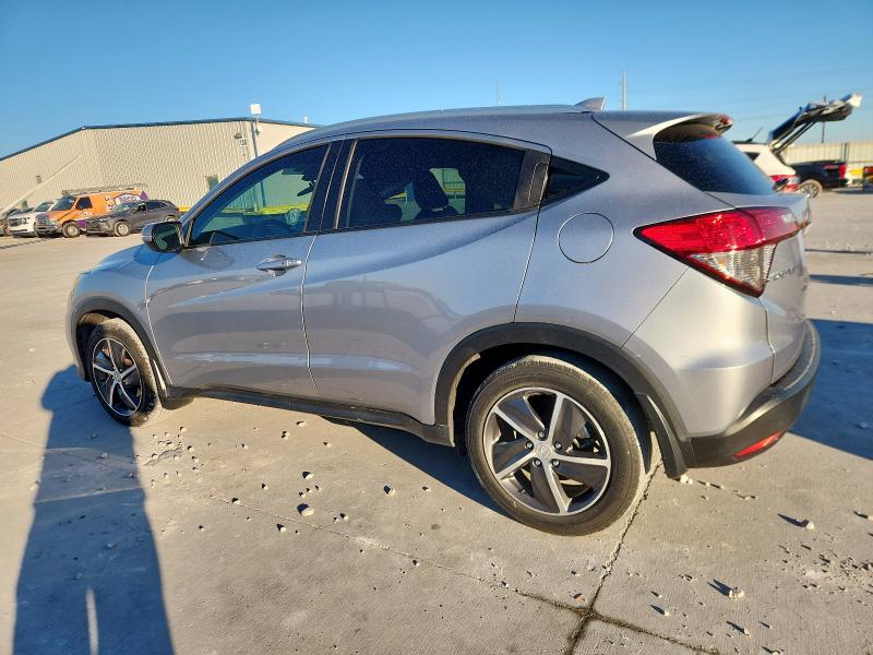 3CZRU5H58NM724462 - 2022 HONDA HR-V EX SILVER photo 2