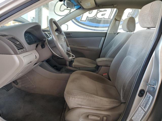 JTDBE32K920046276 - 2002 TOYOTA CAMRY LE 金色 照片 7