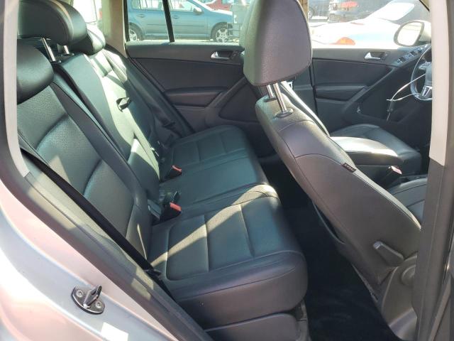 WVGBV7AX2BW533588 - 2011 VOLKSWAGEN TIGUAN S SILVER photo 11