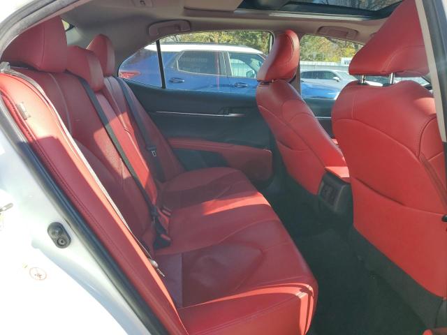 4T1B61HK2KU247529 - 2019 TOYOTA CAMRY XSE 白色 照片 10