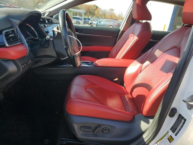 4T1B61HK2KU247529 - 2019 TOYOTA CAMRY XSE 白色 照片 7