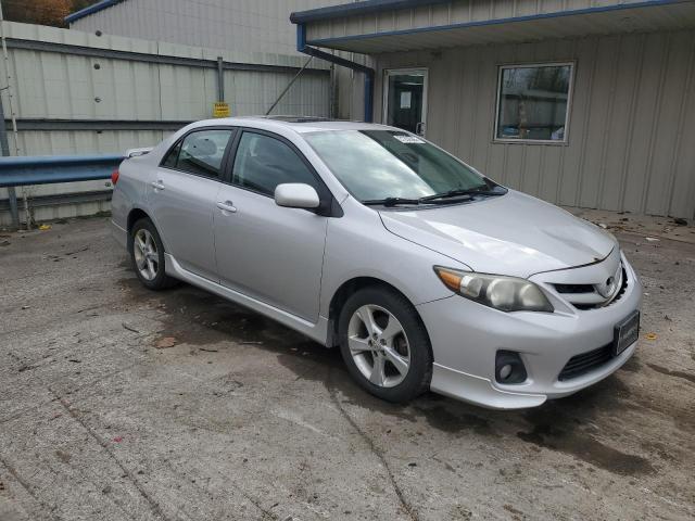 2T1BU4EE0BC666437 - 2011 TOYOTA COROLLA BASE 银色 照片 4