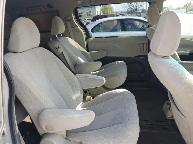 5TDKK3DC1BS017852 - 2011 TOYOTA SIENNA LE თეთრი ფოტო 11