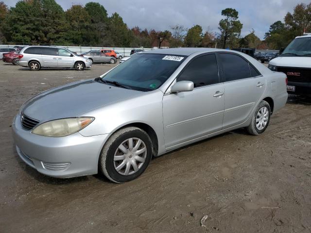 2005 TOYOTA CAMRY LE, 