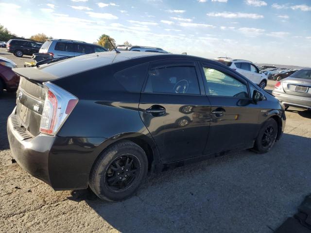 JTDKN3DU3D5682244 - 2013 TOYOTA PRIUS შავი ფოტო 3