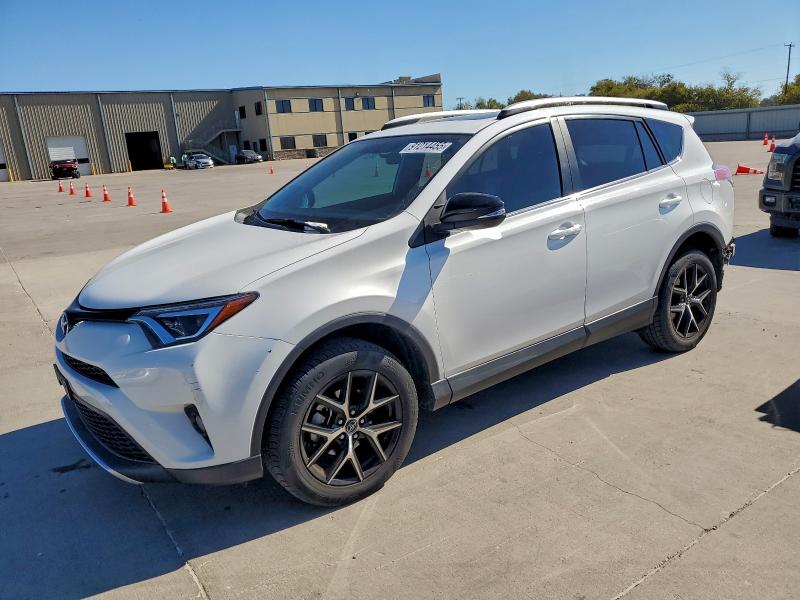 2016 TOYOTA RAV4 SE, 