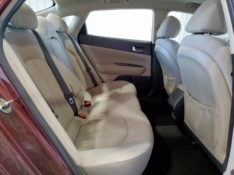 5XXGT4L31JG201439 - 2018 KIA OPTIMA LX Bordo foto 10