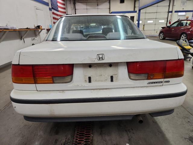 1HGCB7279PA003964 - 1993 HONDA ACCORD EX WHITE photo 6