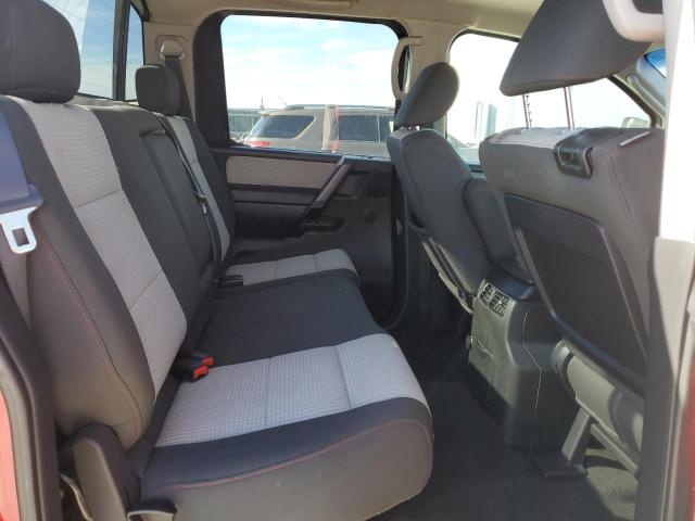 1N6AA0EC1BN305840 - 2011 NISSAN TITAN S RED photo 10