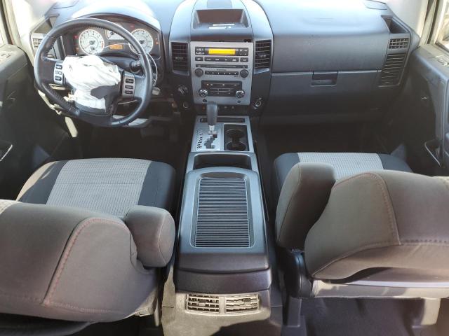 1N6AA0EC1BN305840 - 2011 NISSAN TITAN S RED photo 8