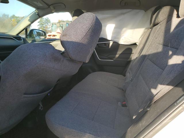 JTMMWRFV7KD033919 - 2019 TOYOTA RAV4 LE Weiß Foto 10