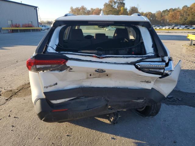 JTMMWRFV7KD033919 - 2019 TOYOTA RAV4 LE Weiß Foto 6