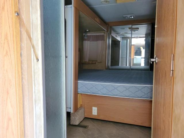 5SFGF33228E010035 - 2008 HEARTLAND 370FLMB 白色 照片 5