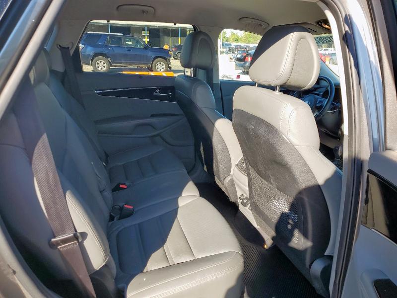 5XYPH4A51GG164046 - 2016 KIA SORENTO EX GRAY photo 11