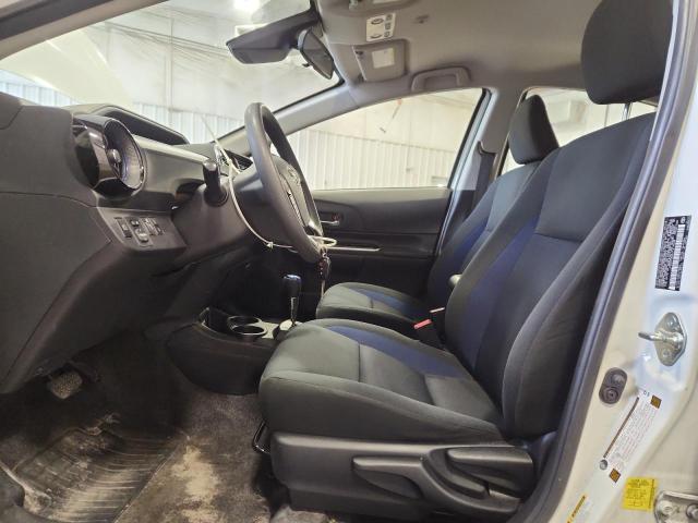 JTDKDTB36J1614648 - 2018 TOYOTA PRIUS C Biały zdjęcie 7