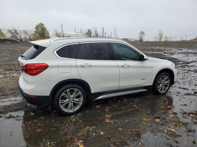 WBXHT3C32H5F80938 - 2017 BMW X1 XDRIVE28I WHITE photo 3