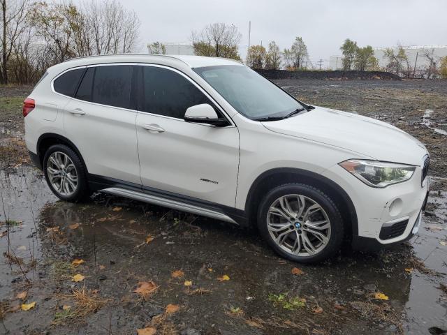 WBXHT3C32H5F80938 - 2017 BMW X1 XDRIVE28I WHITE photo 4