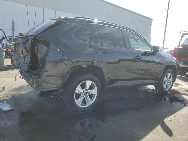 JTMW1RFV2KD010068 - 2019 TOYOTA RAV4 XLE 黑色 照片 3