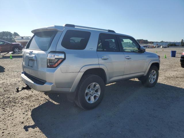 JTENU5JRXN5989502 - 2022 TOYOTA 4RUNNER SR5/SR5 PREMIUM Plata foto 3