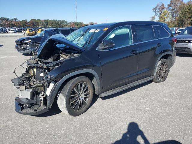 2018 TOYOTA HIGHLANDER SE, 