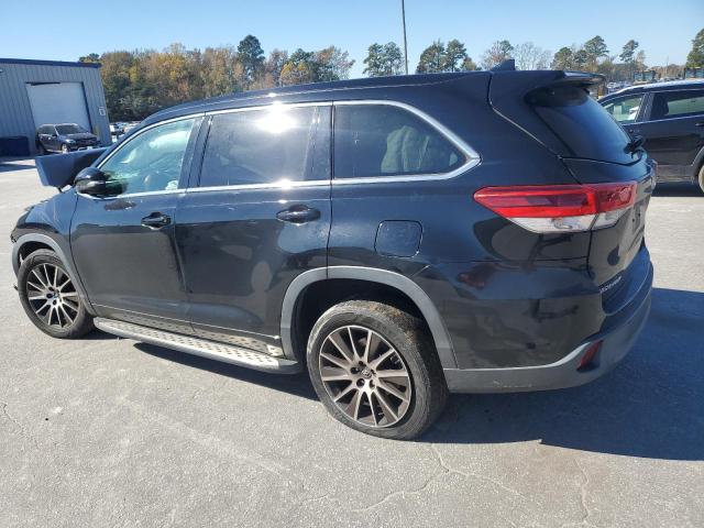 5TDKZRFH3JS547052 - 2018 TOYOTA HIGHLANDER SE Czarny zdjęcie 2