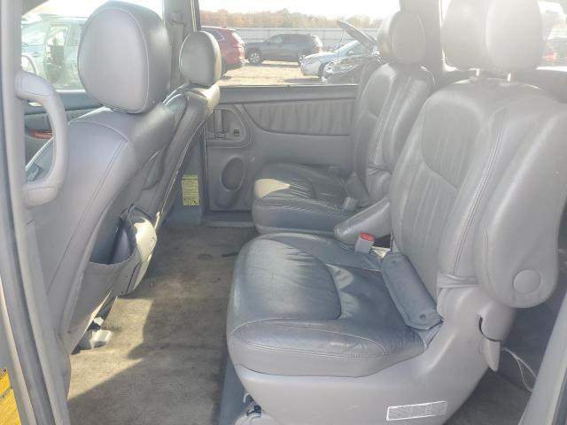 5TDZA22C06S401903 - 2006 TOYOTA SIENNA XLE SILVER photo 11