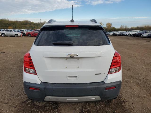 3GNCJLSB7GL200694 - 2016 CHEVROLET TRAX 1LT WHITE photo 6