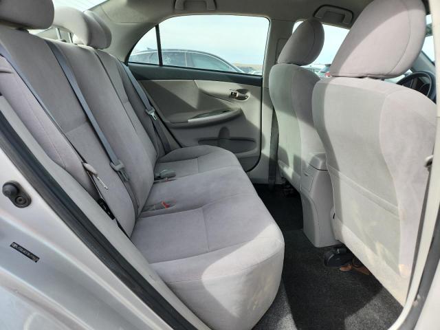 JTDBU4EE0BJ104638 - 2011 TOYOTA COROLLA BASE 银色 照片 10