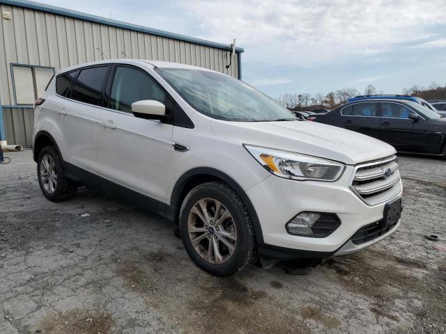 1FMCU9GD9HUE30964 - 2017 FORD ESCAPE SE WHITE photo 4