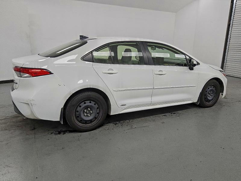 JTDBDMHE5P3000640 - 2023 TOYOTA COROLLA LE თეთრი ფოტო 3