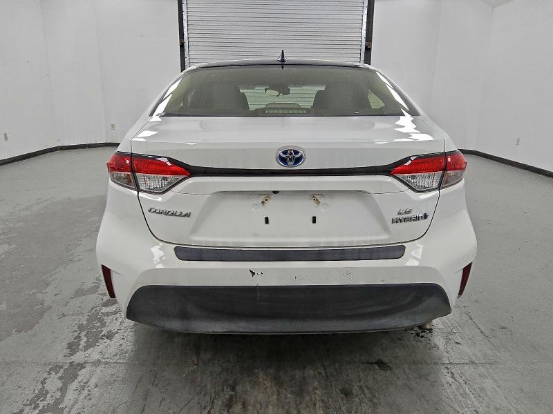 JTDBDMHE5P3000640 - 2023 TOYOTA COROLLA LE თეთრი ფოტო 6