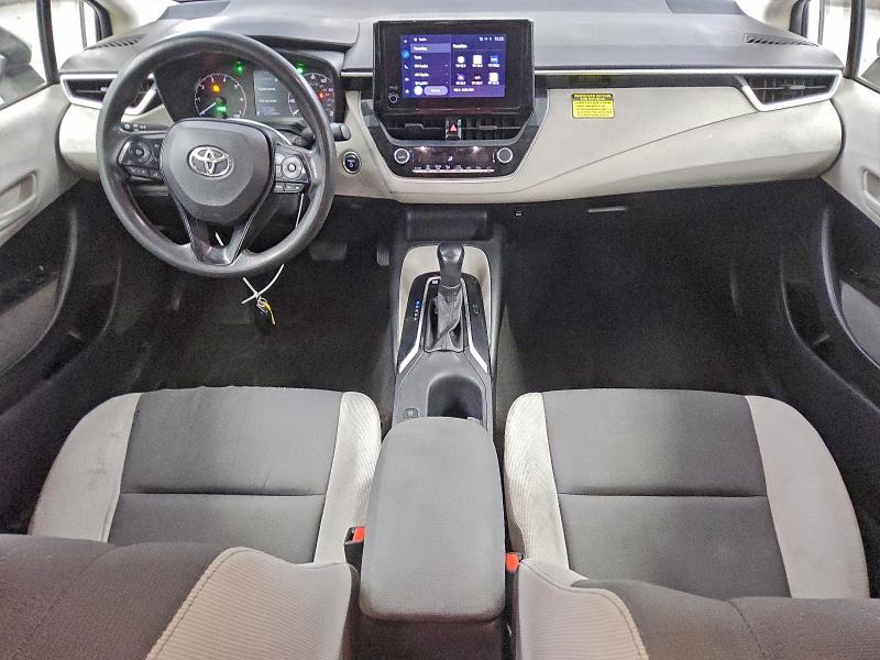 JTDBDMHE5P3000640 - 2023 TOYOTA COROLLA LE თეთრი ფოტო 8