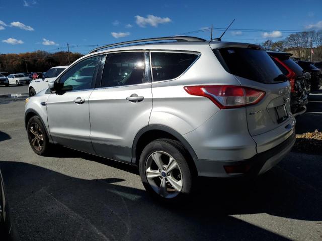 1FMCU9G9XGUC62505 - 2016 FORD ESCAPE SE 银色 照片 2