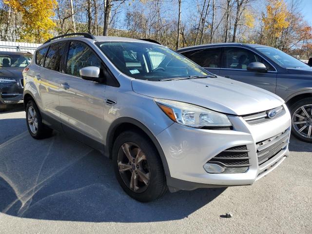 1FMCU9G9XGUC62505 - 2016 FORD ESCAPE SE 银色 照片 4