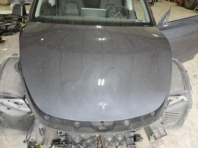 7SAYGDEE8PA169298 - 2023 TESLA MODEL Y Сұр фото 12