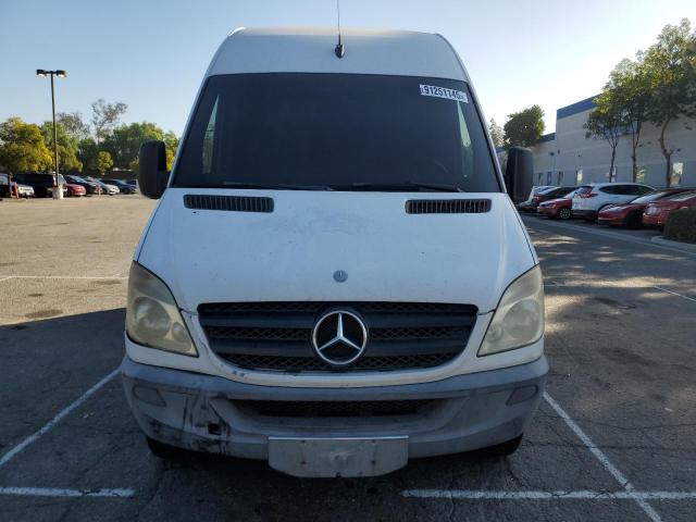 WD3PE7CC9C5650851 - 2012 MERCEDES-BENZ SPRINTER 2500 WHITE photo 5