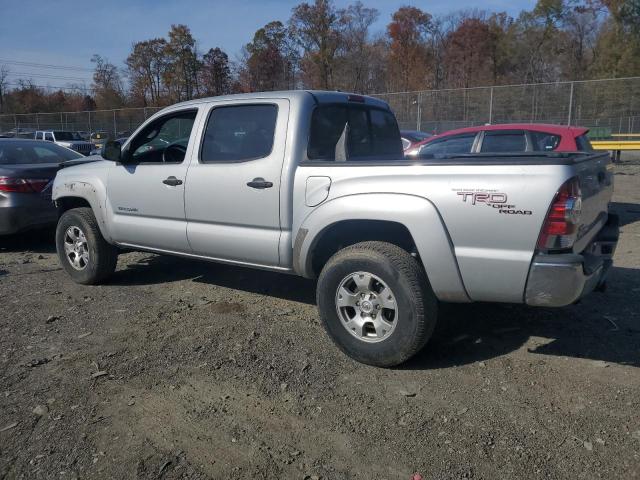 3TMLU4EN8BM063649 - 2011 TOYOTA TACOMA DOUBLE CAB Argent photo 2