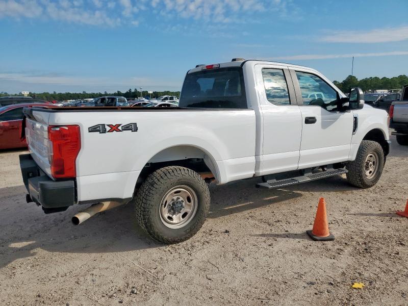 1FT7X2B67NEF29253 - 2022 FORD F250 SUPER DUTY 白色 照片 3