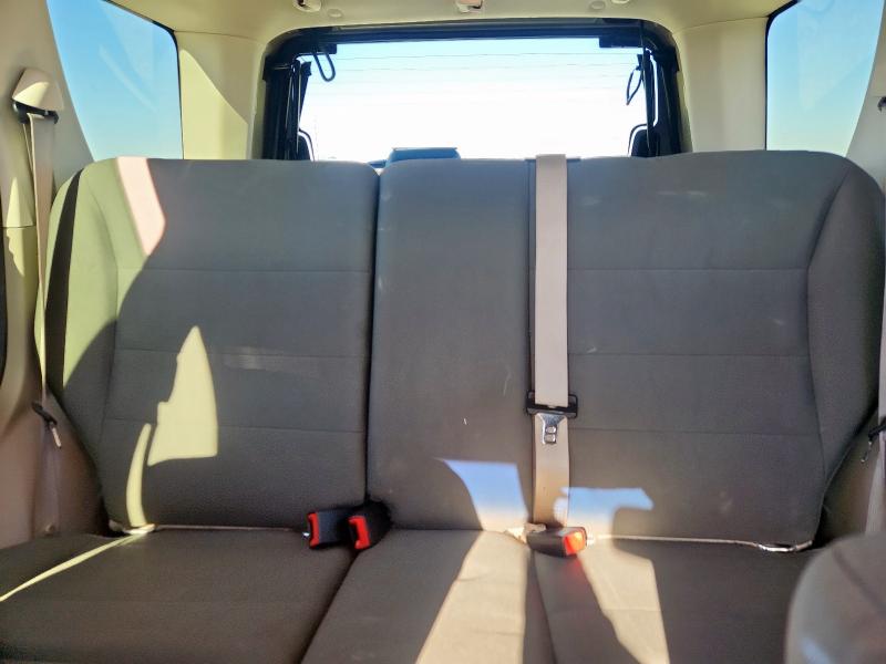 1FMCU0C79BKA21667 - 2011 FORD ESCAPE XLS BEIGE photo 10