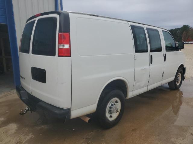 1GCWGAFP7K1316430 - 2019 CHEVROLET EXPRESS G2 WHITE photo 3