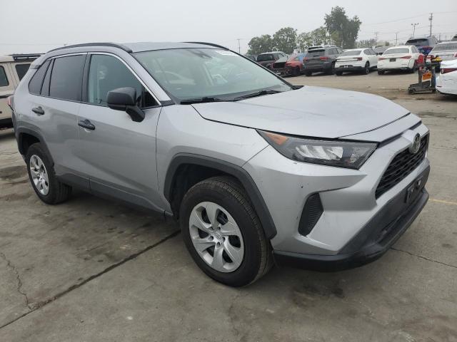 2T3H1RFV2KW026170 - 2019 TOYOTA RAV4 LE SILVER photo 4