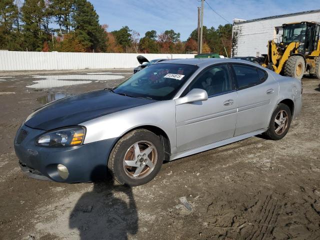 2004 PONTIAC GRAND PRIX GT, 