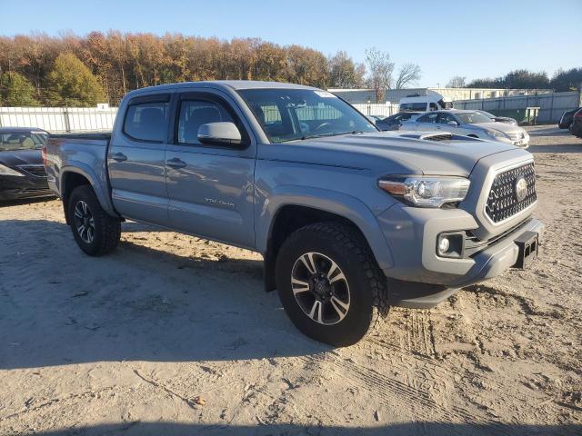 3TMCZ5ANXKM200636 - 2019 TOYOTA TACOMA DOUBLE CAB Сірий фото 4