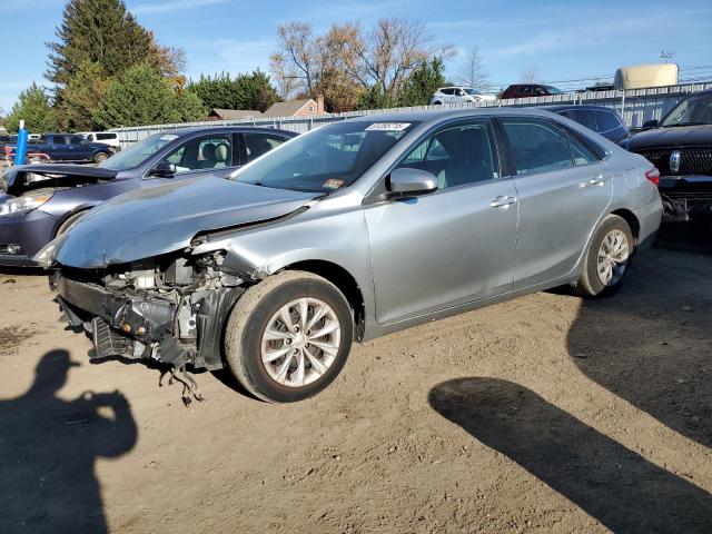 2015 TOYOTA CAMRY LE, 