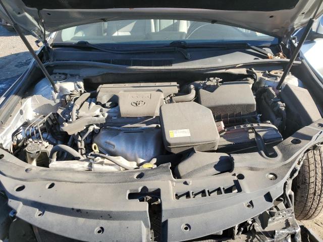 4T4BF1FK5FR509574 - 2015 TOYOTA CAMRY LE SILVER photo 11