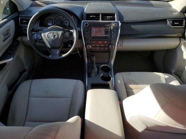 4T4BF1FK5FR509574 - 2015 TOYOTA CAMRY LE SILVER photo 8