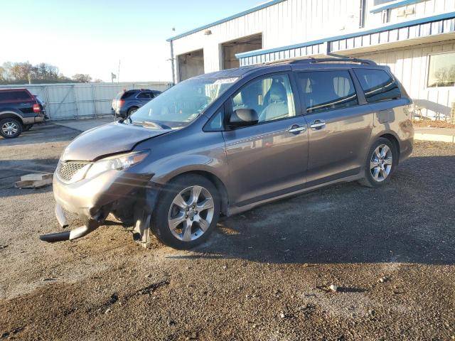 2013 TOYOTA SIENNA SPORT, 