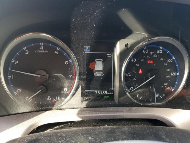 JTMDFREV7JJ219428 - 2018 TOYOTA RAV4 LIMITED فضي صورة 9