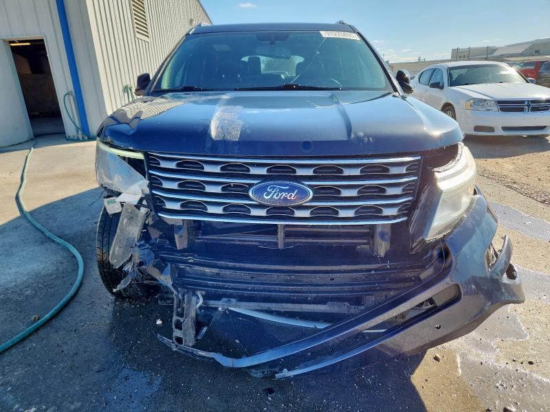 1FM5K8D83HGA52753 - 2017 FORD EXPLORER XLT შავი ფოტო 5