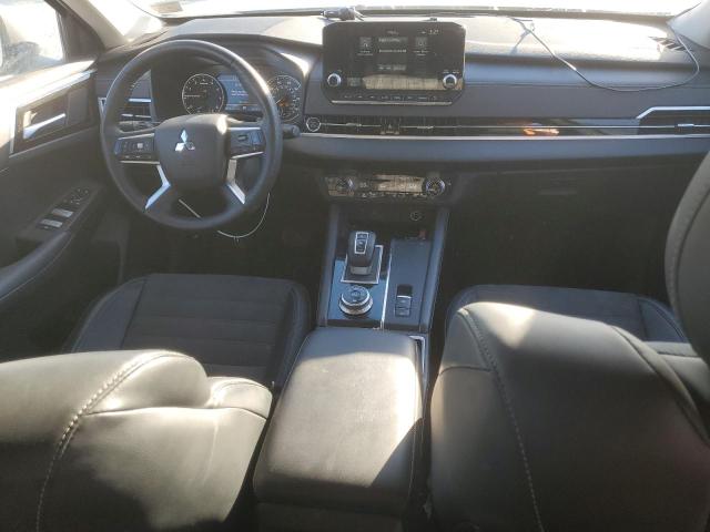 JA4J4VA83RZ023415 - 2024 MITSUBISHI OUTLANDER SE SILVER photo 8